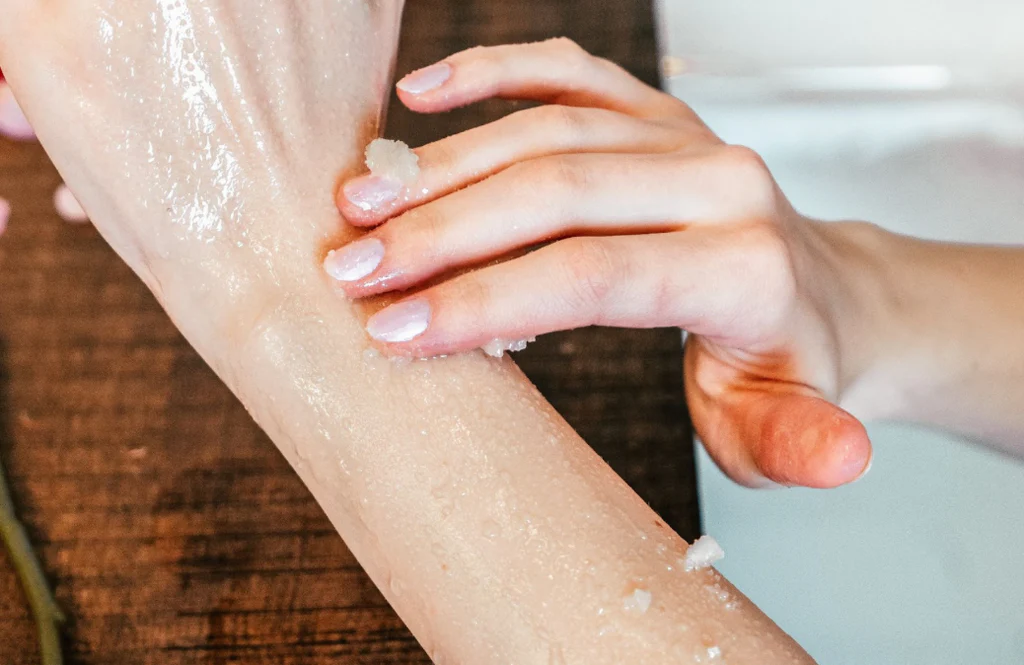 Creating a Self-Care Routine with Infused Sugar Scrubs: Skin Benefits & Cannabis Topical Trends